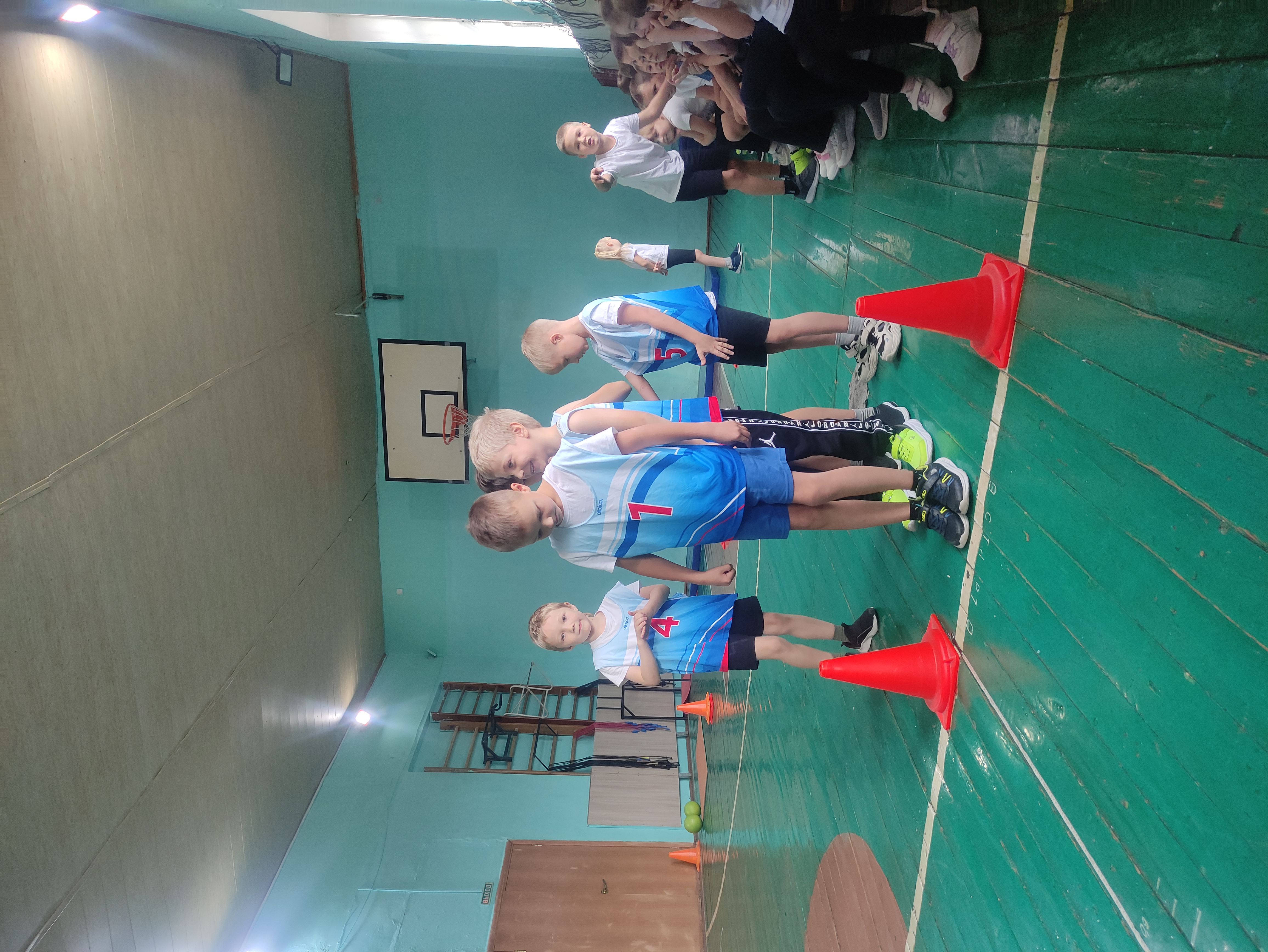 Школьники МОУ "Петровская СОШ" за ГТО фото 7