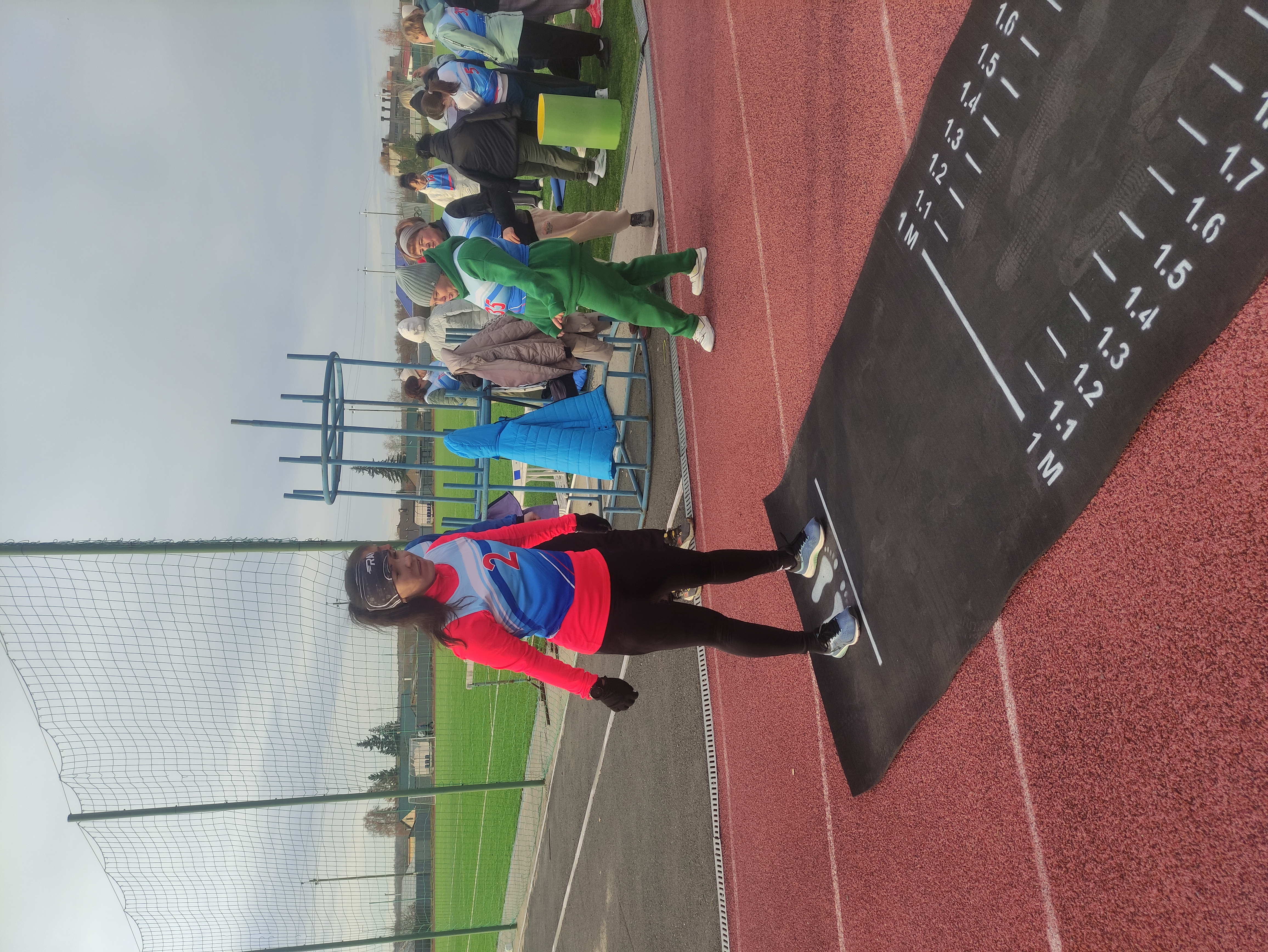 Педагоги МОУ "Миасская СОШ √2 " справились с нормативами ГТО фото 4