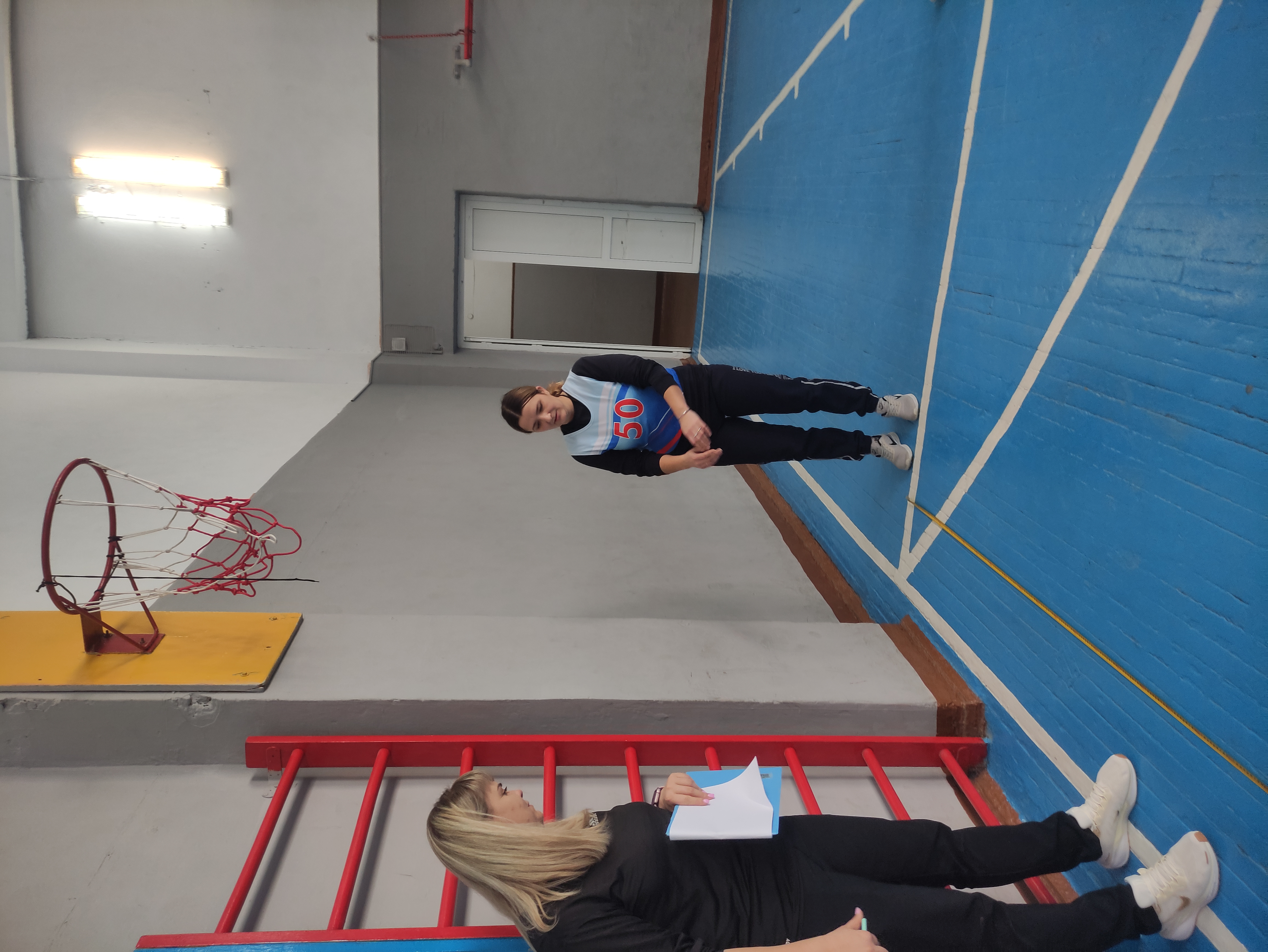 Педагоги МОУ "Бродокалмакская СОШ" выполнили нормы ГТО. фото 2